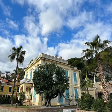 Fuer 4 Personen In Apartment Alassio